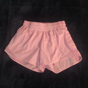 Lululemon Hotty Hot Short Long 4”